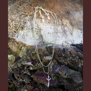 ANCHORING QUARTZ Earring & Necklace Set